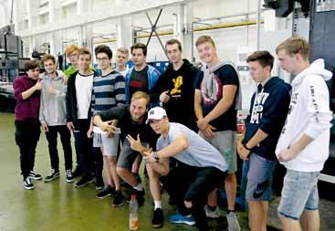 - V TOS Kuřim vyrábí velké CNC stroje, které jsou super a nejlepší. - Nejlepší na výletu bylo technické muzeum, kde měli vystavené krásné stroje JAWA a ČZ.