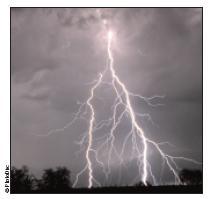 Str. 13 Busola za bouřky přestává ukazovat. Je to jeden z projevů magnetické síly, která je výsledkem pohybu elektrických nábojů. V přírodě podléhají předměty různým silám, které působí na dálku.