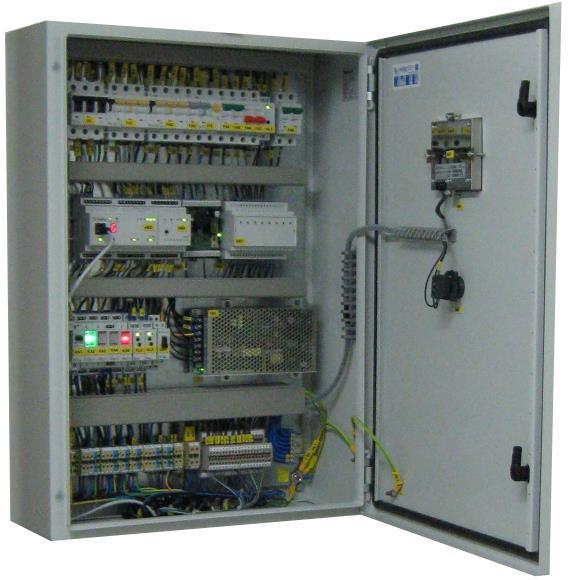 GSM-R Smart House Inteligentní technologická jednotka GSM-R Smart House kontroluje a řídí okolí BTS inteligentní technologická jednotka řídí klimatizaci, topení, baterie, kontroluje senzory dveří,