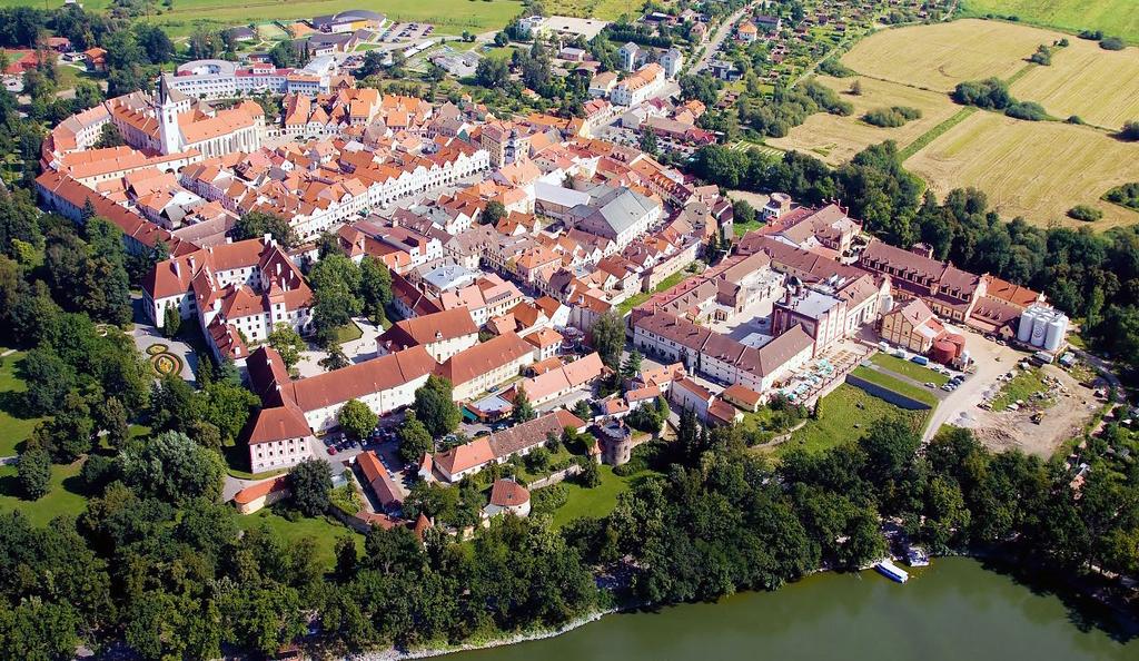 Největšího rozmachu dosáhla Třeboň v 16. a na počátku 17. století, zejména za vlády posledních dvou Rožmberků, bratří Viléma a Petra Voka.