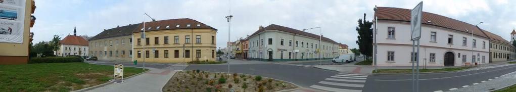 srovnávat s podobně zachovalými městskými jádry, když jak bylo zmíněno výše, vzhledem k jeho historii není tak historicky hodnotné, jako jiná centra. Historie města Kyjova (Mgr.