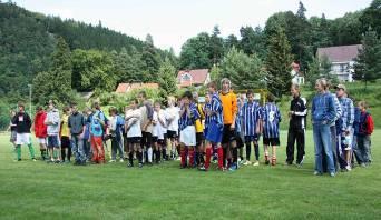 V cíli byl připraven bohatý doprovodný program, soutěže, hry pro mládež a širokou veřejnost. Občerstvovací základna a táborák. Velkým přínosem byla účast SDH-Dolní Roveň.