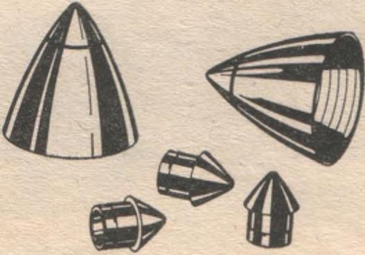 Delta (Gama) nebo jinou 3 τ at spoieh*,- vou (do 500 Kčs). M. Lupač. Štépnická 1040,686 01 Uh. Hradiště. 37 Plány na U-maketu La-7. Z-526 a knihu A. Schuberta. Rá