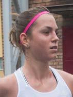 ANEŽKA DRAHOTOVÁ Svůj osobní rekord 1:14:25 zaběhla už v osmnácti letech na Sportisimo 1/2Maratonu Praha 2014. Loni doběhla na Mattoni 1/2Maratonu Ústí nad Labem jako šestá nejlepší Češka.