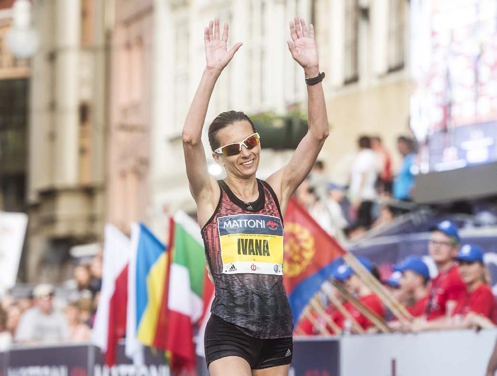 ELITNÍ ATLETKY - ŽENY IVANA SEKYROVÁ V roce 2012 zaběhla v Rotterdamu při svém prvním maratonu čas