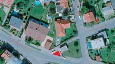 Doráželi na purkrabské oděnce sekyrami širočinami a brada - ticemi tak, že ti brzy nechali stáda a prý i mno - ho pobitých a raněných na místě a uprchli.