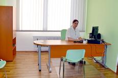 Jindřich Trávník, a kde pracuji dodnes. Co vás vedlo k rozhodnutí stát se chi rurgem?
