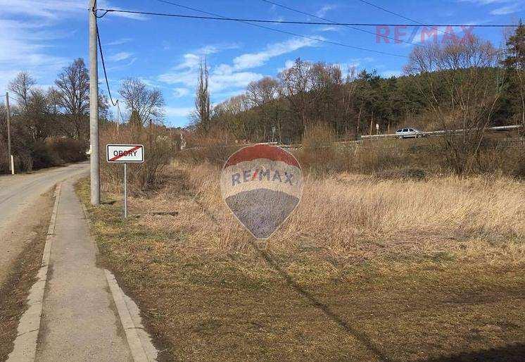 Srovnávací nemovité věci (SN): 1) Stavební pozemek, Obory, okres Příbram Stavební pozemek v obci Obory.