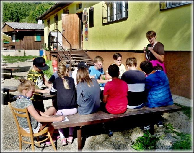 Je tady nový školní rok a žáci si po prázdninách opět zvykají na školní povinnosti. Druhý zářijový týden byl již zcela pracovní.