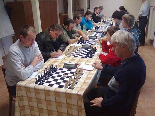 Bleskovky u Pásků a Budvar Cup Pro zajímavost jsme připravili menší porovnání našeho turnaje se slavným nekonečným seriálem bleskovek u Pásků.