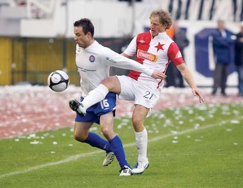 Hajduk Split Hajduk Split: Stoletá vděčnost Slavii Hajduk Split je symbolem Dalmácie, a to nejen pro jeho fanoušky od slovinského Koperu přes Dubrovník až po Budvu, ale i z vnitrozemí.