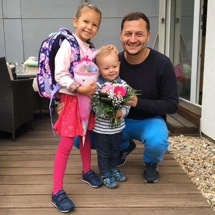 Pocit hrdosti, radosti a štěstí se mísil s nekončící láskou. Jak to tak u mě bývá, uronil jsem i pár slz.