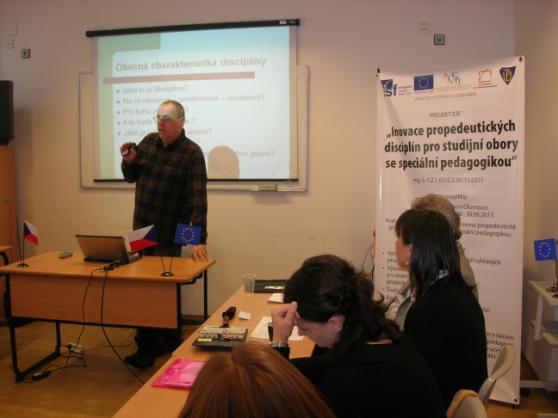 února 2012. Poslední ze série workshopů, pátý, se zaměřením na zbývající lékařské propedeutiky, se uskutečnil dne 3. května 2012. Obr. 4 a 5.