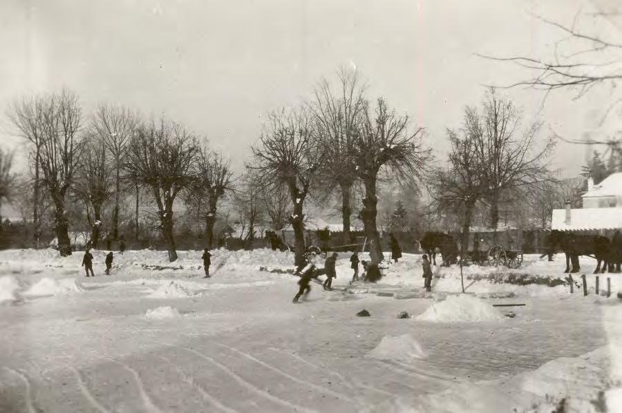 Klimatická pozorování Klimatické poměry v roce 1928. Měsíc Srážky v mm Jasné dny Zamračeno Prům. teplota Nejvyšší a nejnižší teplota C Leden 2,80 3 28 +0,6 3. -15,0 15. +13,5 Únor 35,00 6 23 +2,4 23.