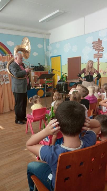 Hudebníci malým posluchačům představili v rámci