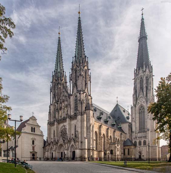 Olomouc do kapsy památky 32 Arcidiecézního muzea Olomouc. Olomouckým hradem prošla celá řada významných osobností.