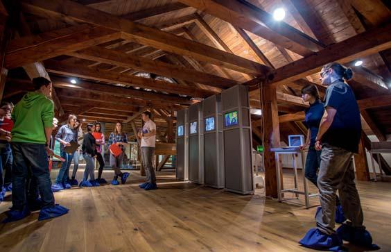 Olomouc do kapsy kultura 40 Zajímavé expozice ve Vlastivědném muzeu: Příroda Olomouckého kraje a Olomouc patnáct století města První expozice zachycuje přírodu regionu, druhá je zaměřena na historii