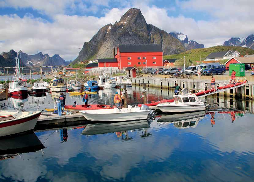 Norsko poznávací zájezd LOFOTY 55+ Norsko nejsou jen fjordy, vodopády a ledovce NOVINKA v jeho jižní části, ale též rozlehlé oblasti daleko na severu.
