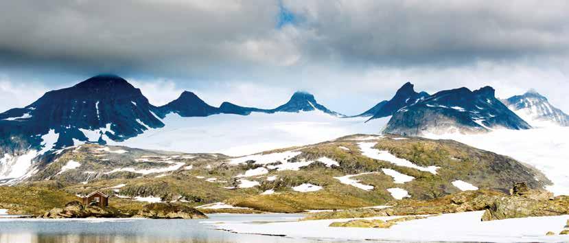 Norsko poznávací zájezd s turistikou NORSKO TURISTIKA I KOMFORT HOTELU Nádherná divoká norská krajina přímo vybízí k túrám a procházkám v přírodě.
