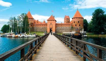 Centra největších měst, tedy Vilniusu, Kaunasu, Rigy a Tallinnu, jsou dnes novotou zářící metropole západoevropského vzhledu.