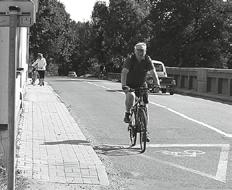 z města a regionu spolky Motoristé, zbystřete pozornost, cyklistická sezóna už začala Motorista, který v životě neseděl na kole, nikdy nepochopí, co to je být cyklistou.