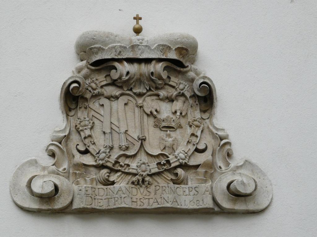 století 2 Erb rodu za časů Ferdinanda z