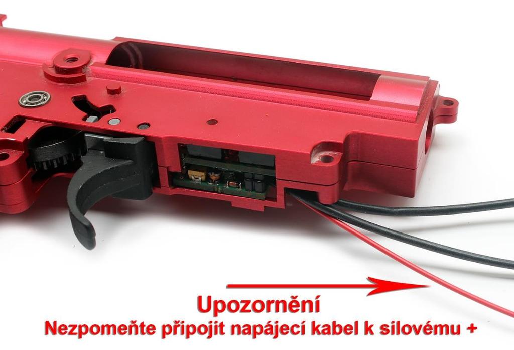 5.9. Kontrola zapojení jednotky Před finálním testováním, nezapomeňte připojit červený napájecí kabel k silovému červenému.
