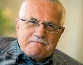 komentář De facto jde o revizi ústavy Klausova nástupce už zvolíte vy, hlásal titulek deníku MF Dnes po koaliční devítce, jež se sešla za ranního kuropění.