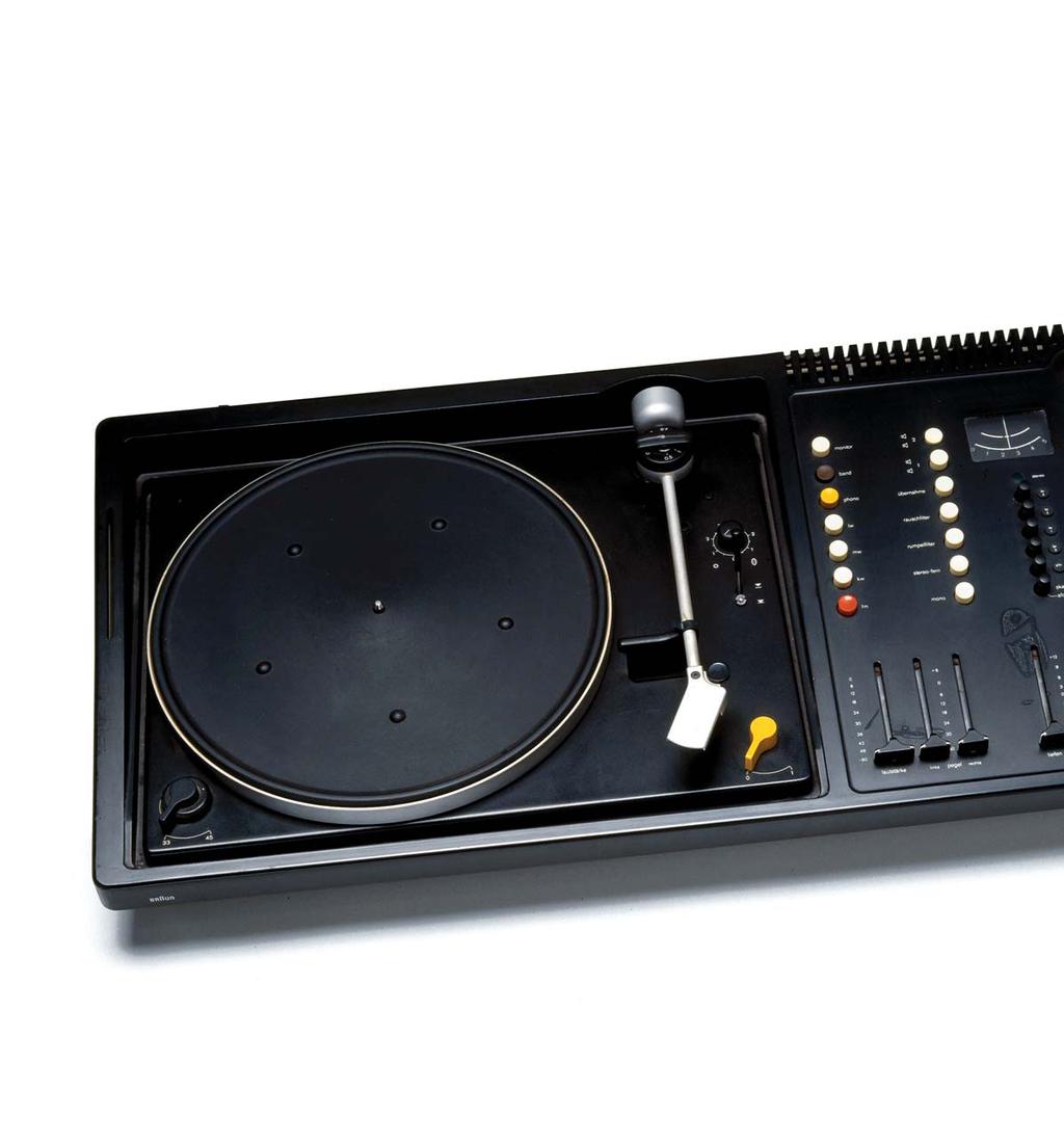 Dieter Rams Devět přikázání Ačkoli veřejnost sotva znala jeho jméno, jakožto hlavní designér firmy Braun věnující se výrobě spotřební elektroniky byl jedním z nejvlivnějších návrhářů druhé poloviny
