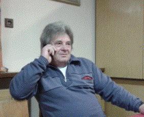 Chtěl bych poděkovat panu Vlastimilu Snížkovi, který letos nekandidoval, za jeho práci, kterou pro obec v minulosti jako starosta i jako zastupitel vykonal a popřát mu hodně sil a zdraví do dalších