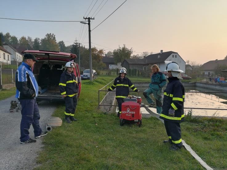 Na těchto pracích bylo odpracováno 1 155 brig. hodin. Dále na úpravě obec. pozemků, sečení a úklid větví po prořezu stromů a také při úklidu po letní bouřkové kalamitě, bylo odpracováno 96 brig.
