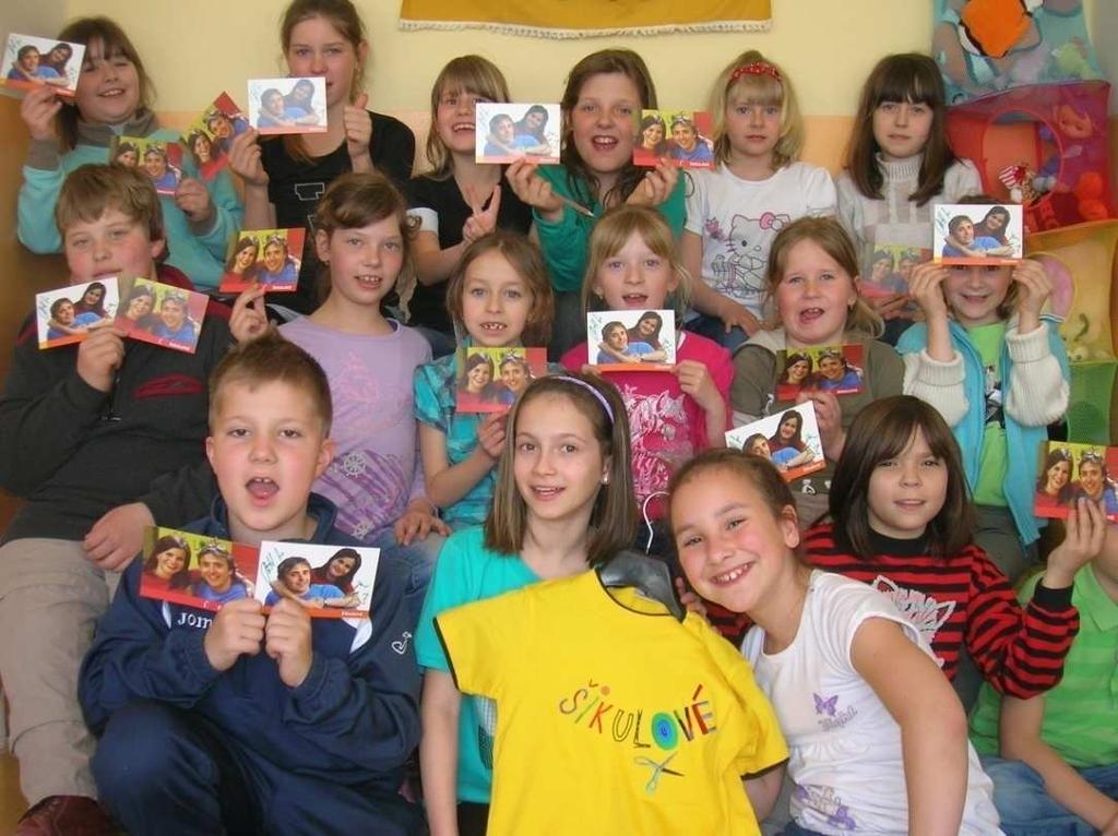podpisy a pohledy s moderátory a to za jejich výrobky, které