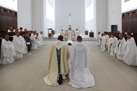 Pravidelné akce v Počaplech o První neděli v měsíci se po mši sv. koná na počapelské faře setkání nad nedělními biblickými texty pod vedením jáhna Jiřího Cikánka. o Každou neděli v 19 hod.