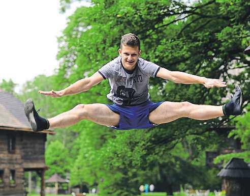 Kroměřížsko 4. července 2014 5 Děvčataprý na odzemek letí Mladý tanečník Daniel Preisler si poprvé vyzkoušel týdenní Školu mladých odzemkářů vrožnově.