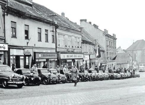 Sraz Velorexů na náměstí v Boskovicích Jarní sraz Velorexů na Masarykově