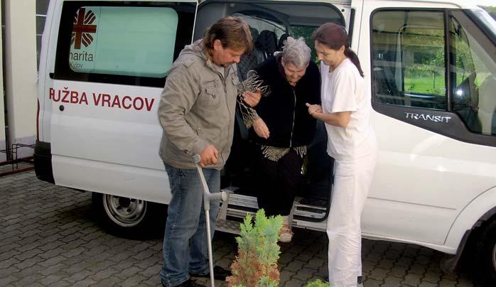 CHARITNÍ PEČOVATELSKÁ SLUŽBA VRACOV Realizátor projektu: Marcela Repíková Kontaktní adresa Luční 1590, 696 42 Vracov Telefon: 518 628 324, 774 409 348 E-mail: chps.vracov@kyjov.charita.