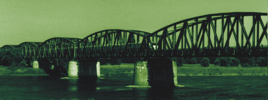 Pracovní program obsahuje čtyři odborné pracovní balíčky, včetně nadnárodních struktur spolupráce, a modul řízení a koordinace projektu (srov. obr.).