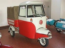 Rikša V letech 1962 a 1963 se vyráběla užitková skútrová tříkolka Čezeta 505 zvaná rikša. Dle technické specifikace mohla vozit náklad do maximální hmotnosti 200 kg umístěný na korbě za řidičem.