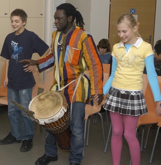 Hanzalová, 2008 Obrázek 23 - Beseda o africké kultuře v
