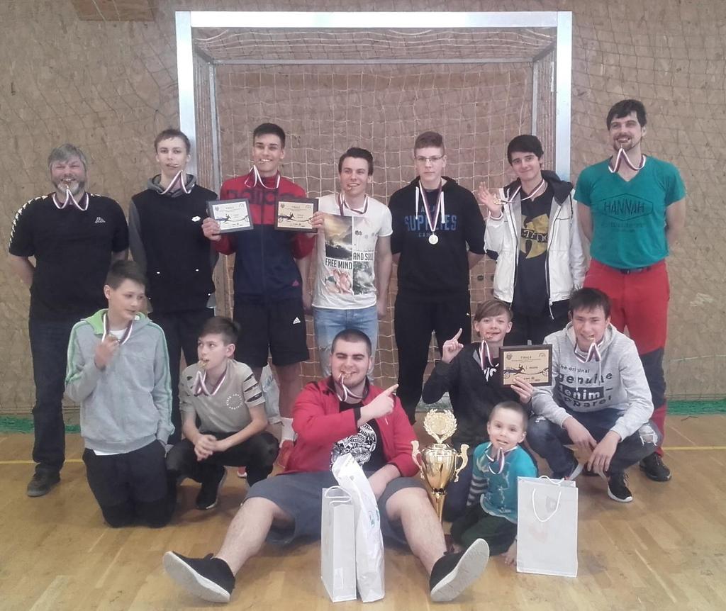 Reprezentantům dorosteneckého družstva TJ Sokol Ostopovice gratulujeme a Martinu Živělovi, který z důvodů nemoci nemohl s námi u toho být, přejeme brzké uzdravení a návrat na hrací plochu.