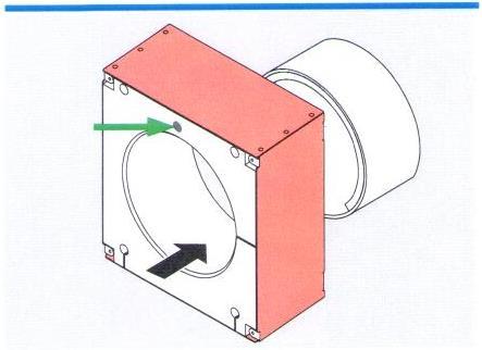 odstraňte polystyrenové záslepky ze stavební průchodky. umístěte dorazovou pásku 380 mm x 15 mm do vnitřní strany stavební průchodky.