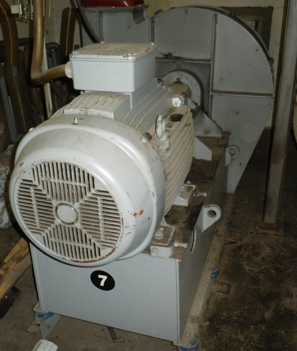 6.3 Ventilátor 3 Úloha měřeného ventilátoru je přívod vzduchu do kupolové pece. Vzduch nám slouží k podporování hoření v peci.