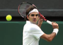 Text Miloš KLÍMA foto Jiøí VOJZOLA Roger Federer britský finalista slavného turnaje od Bunnyho Austina v roce 1938 mìl sice skvìlý úvod, na trofej ale nedosáhl.