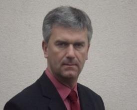 Je aktivní v publikaci odborných článků na téma řízení IT (ITSM) a tuto problematiku také přednáší na vysokých školách.