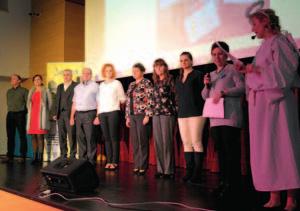 Což však vůbec není na škodu, protože je zkušenější a stala se pro mnoho organizací významným finančním partnerem nejen v hornickém regionu.