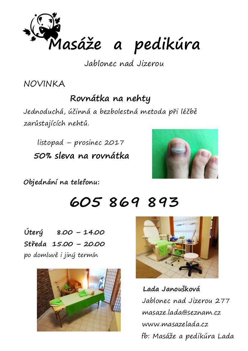 Několik dní propršelo a večer před akcí bylo hřiště s umělou trávou prakticky celé zaplavené.
