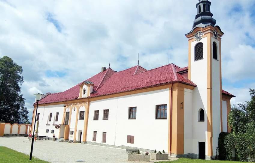 Obrázek 96 - Zámek Myslkovice 12.14 Zámek Nadějkov První zmínky o objektu pochází ze 14. století.
