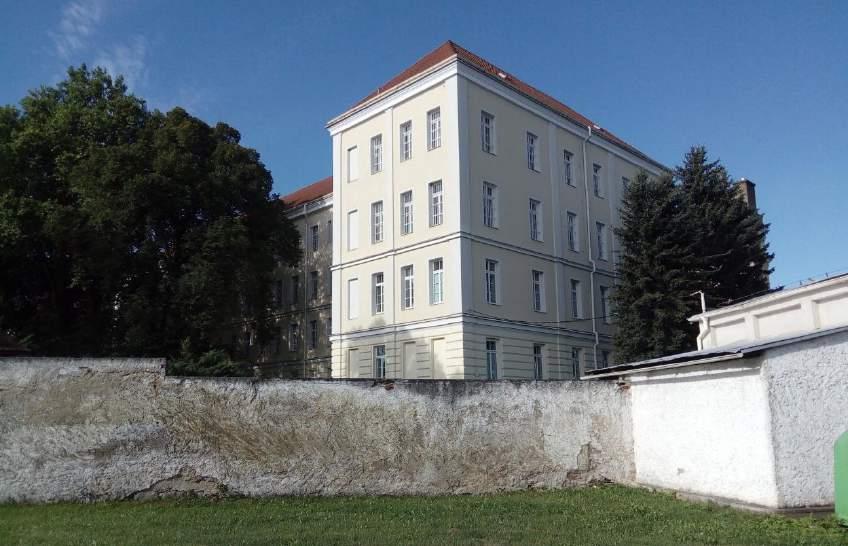 Obrázek 102 - Zámek Opařany 12.