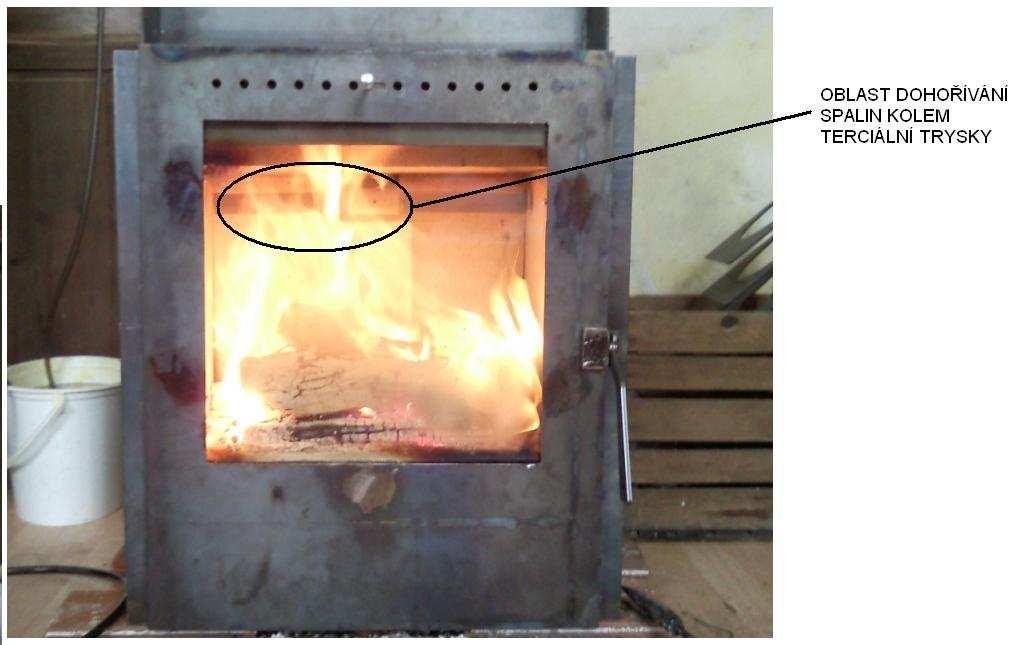 7..3 Měření pro nastavení 3 Nastavení krbové vložky mělo následující parametry: primární vzduch 0 sekundární vzduch 1/ terciální vzduch 1 počáteční teplota spalin 154,4 C tah komína 7Pa předpokládaná
