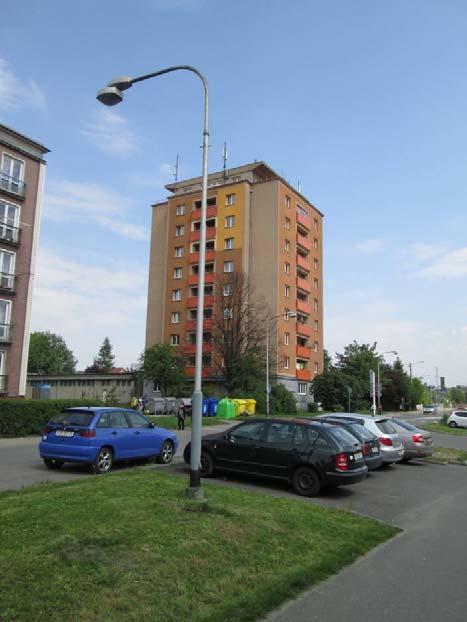 KAMEROVÝ BOD 33 TŘÍDA 17.LISTOPADU 400 Nové umístění kamery NAVRŽENÉ ŘEŠENÍ Na objektu třída 17.listopadu 400 instalována nová Dome kamera. Kamera bude monitorovat část ulice 17.